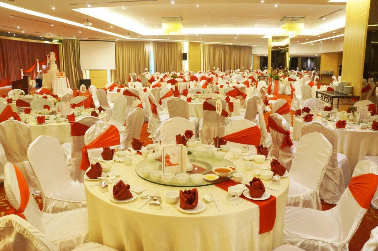 Sabah Oriental Hotel Кота Кинабалу Екстериор снимка