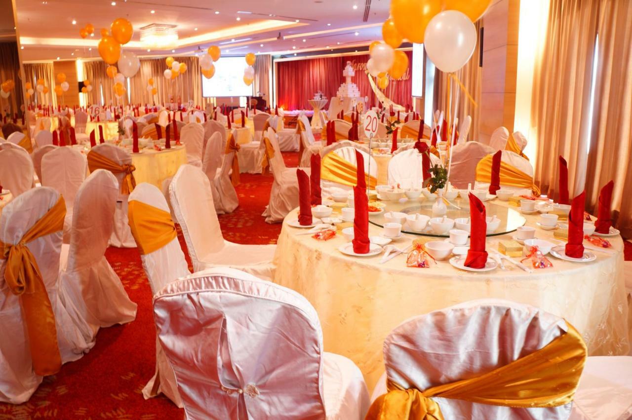Sabah Oriental Hotel Кота Кинабалу Екстериор снимка