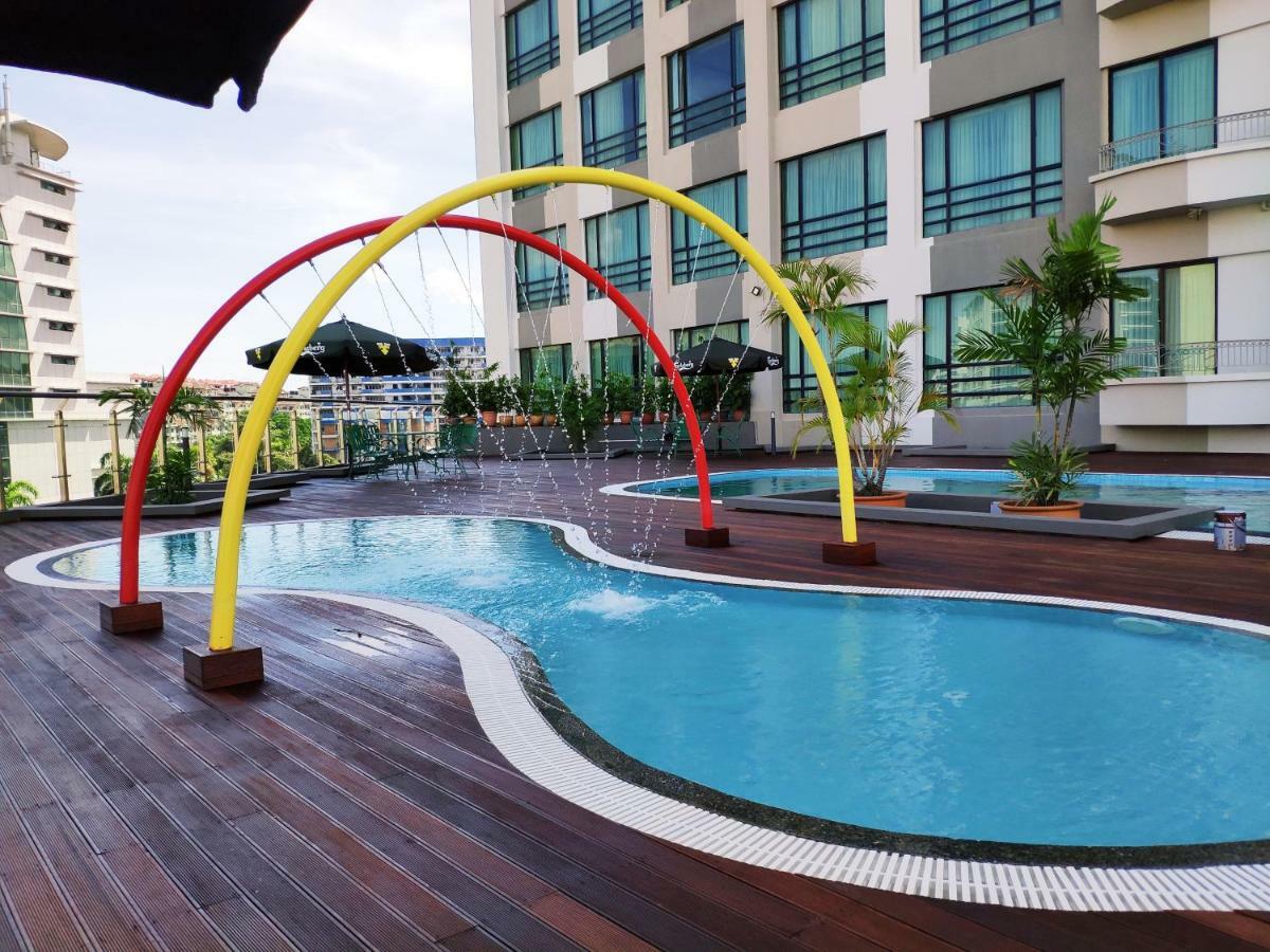 Sabah Oriental Hotel Кота Кинабалу Екстериор снимка