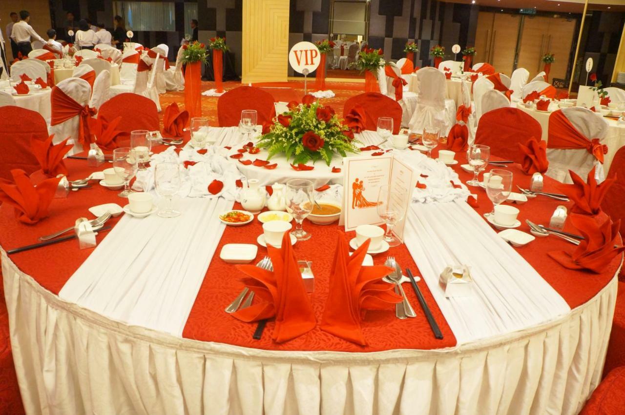 Sabah Oriental Hotel Кота Кинабалу Екстериор снимка