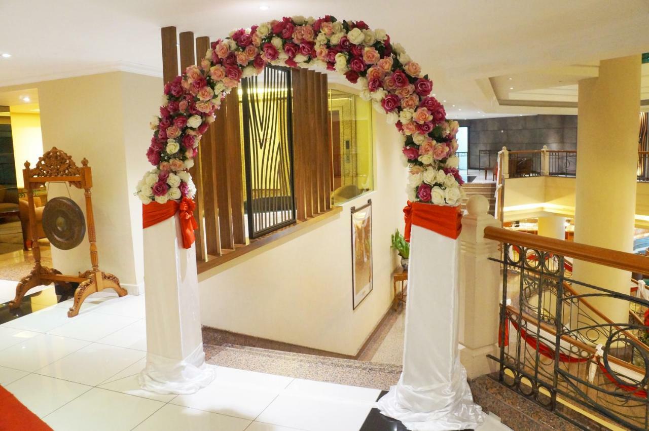 Sabah Oriental Hotel Кота Кинабалу Екстериор снимка