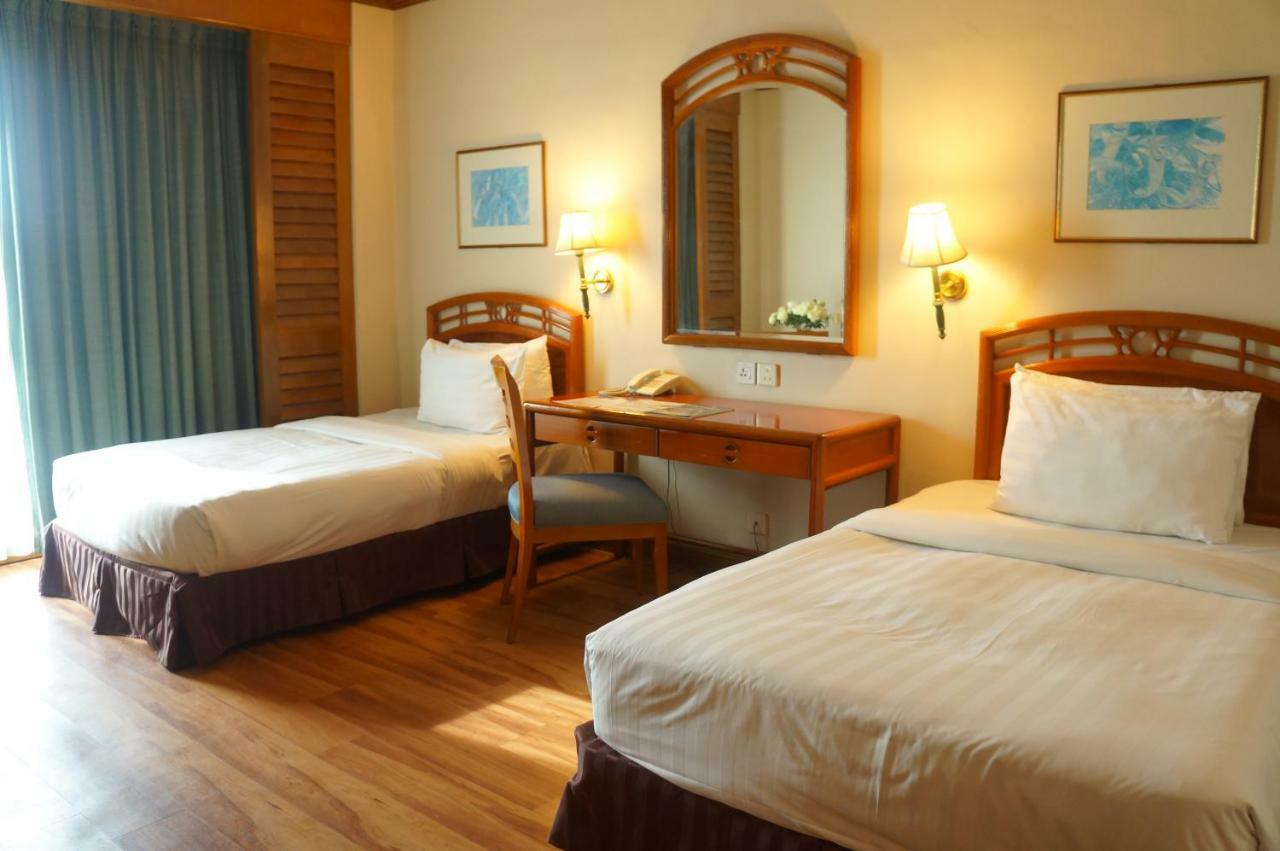 Sabah Oriental Hotel Кота Кинабалу Екстериор снимка