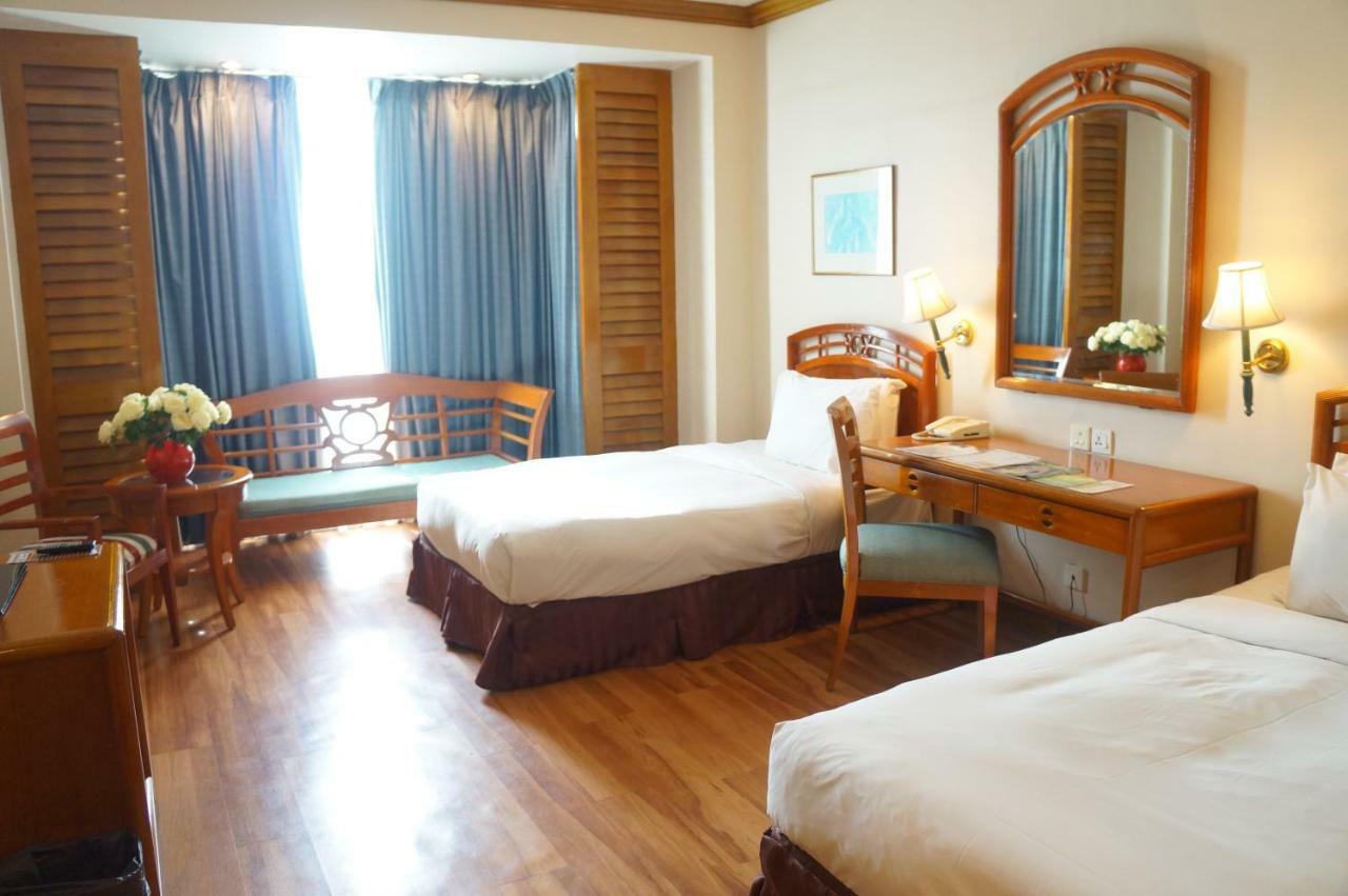 Sabah Oriental Hotel Кота Кинабалу Екстериор снимка