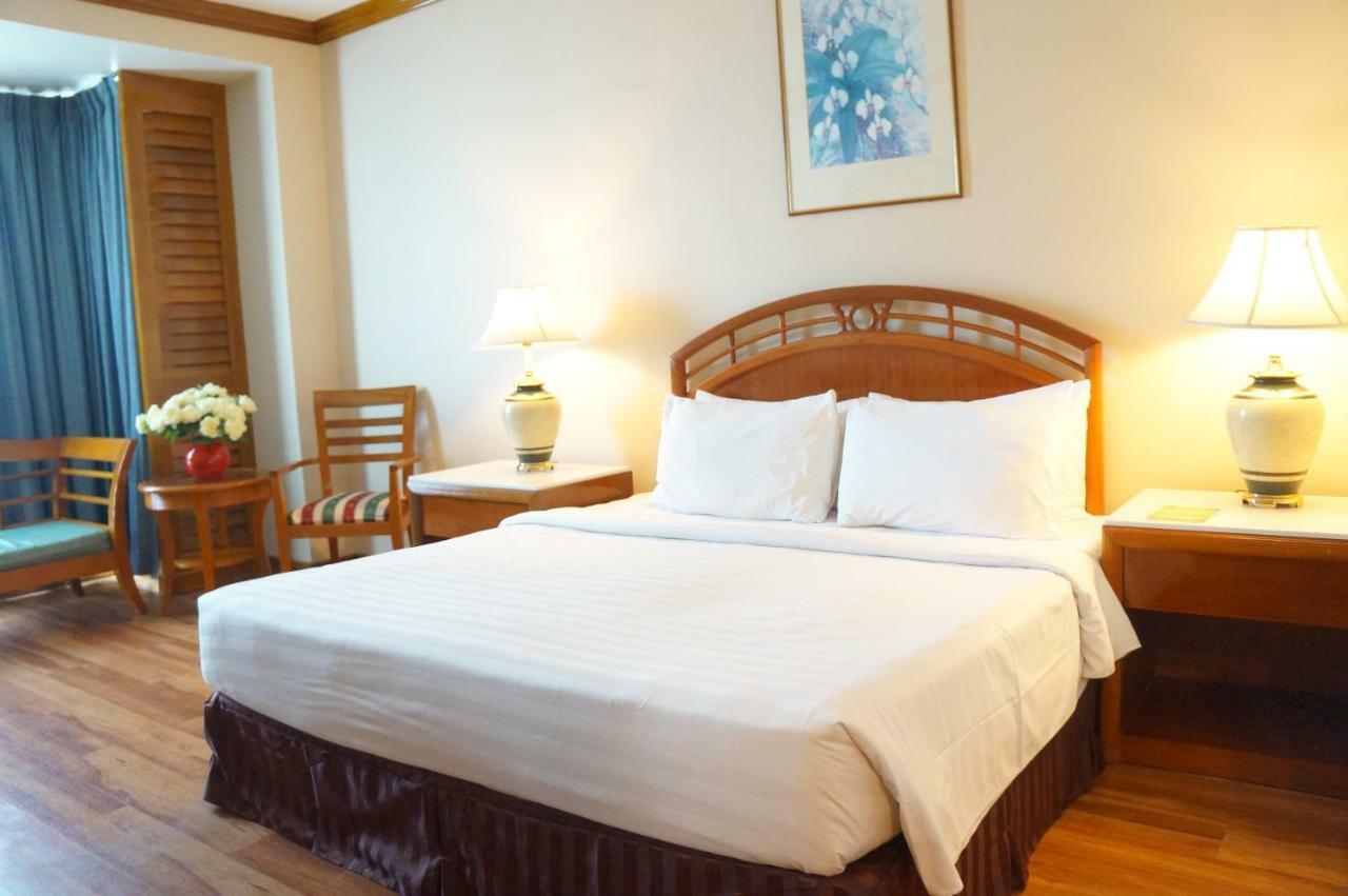Sabah Oriental Hotel Кота Кинабалу Екстериор снимка
